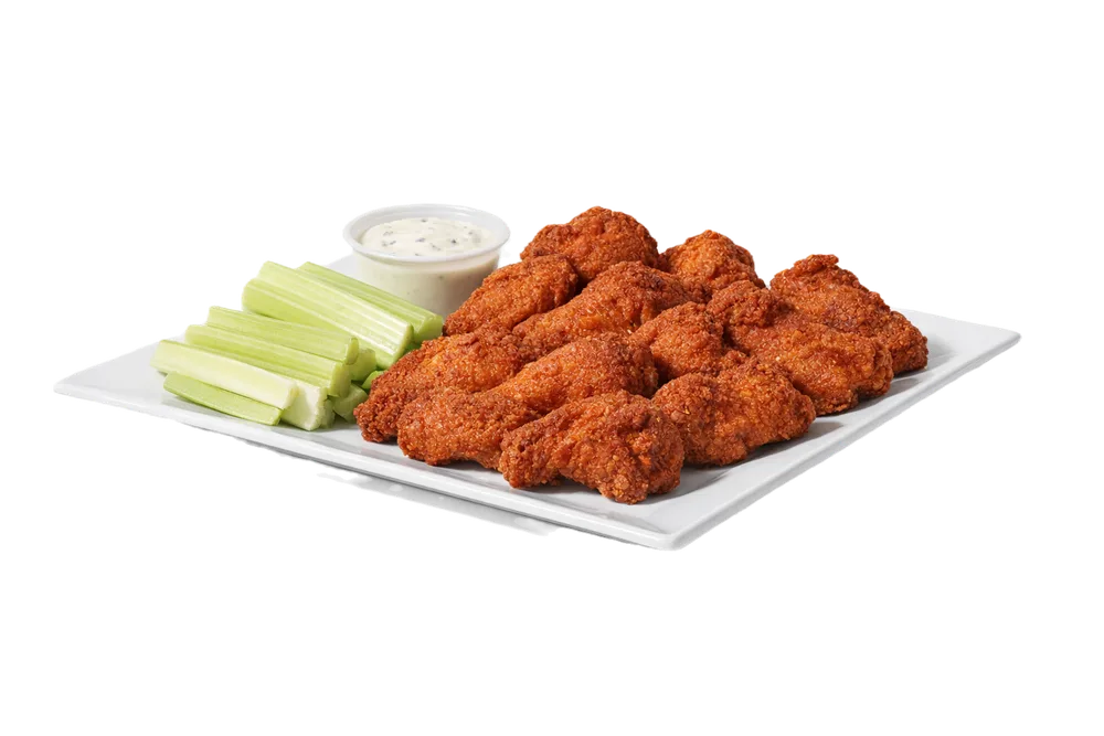 Master Pizza chicken wings with celery and dipping sauce